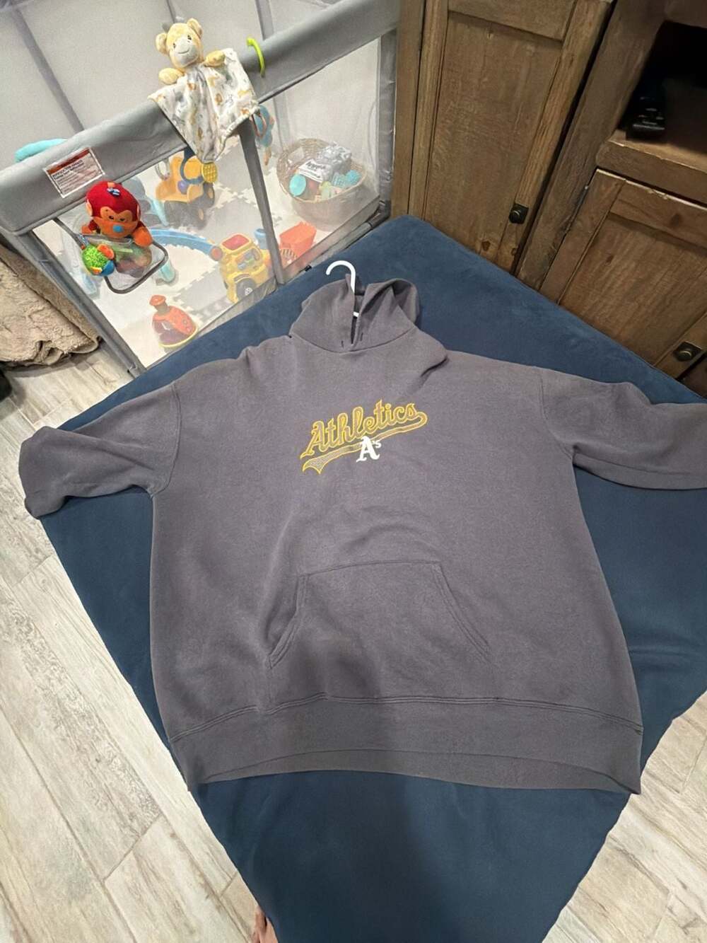 Vintage 90s Lee Sport Oakland Athletics MLB Embroidered Hoodie Sweatshirt